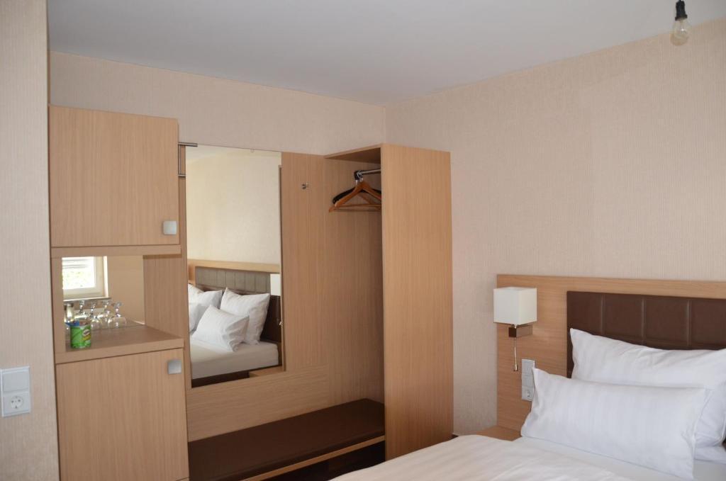 Hotel Ortel Gmbh Besigheim Room photo